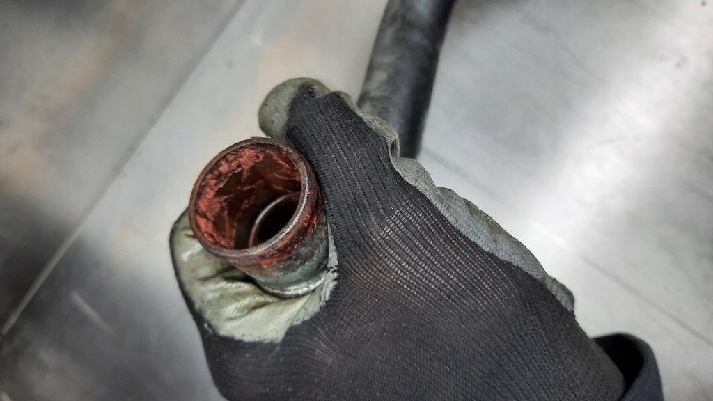 фото №15, Магистраль водяная volvo s60 v70 ii xc70 2.4b