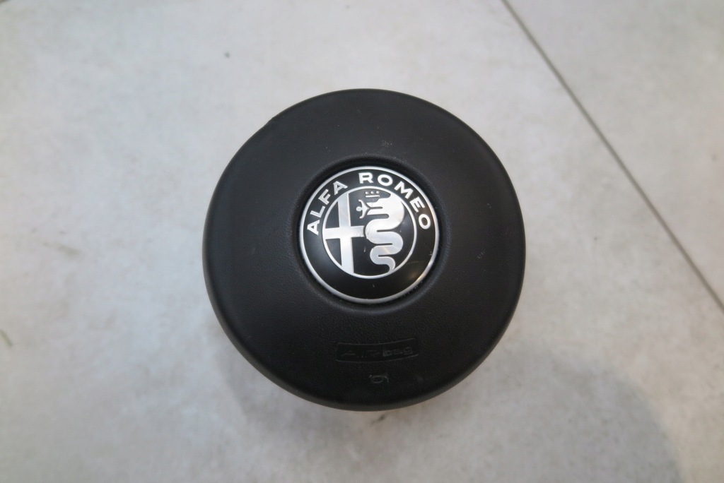 фото №5, Панель приладів подушка безпеки подушки безпеки ремені alfa romeo giulia демонтаж