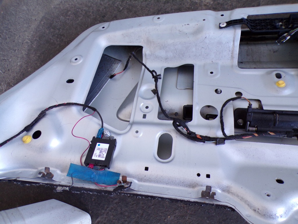 фото №12, Крышка багажника задняя задняя mercedes w164 ml lak 775