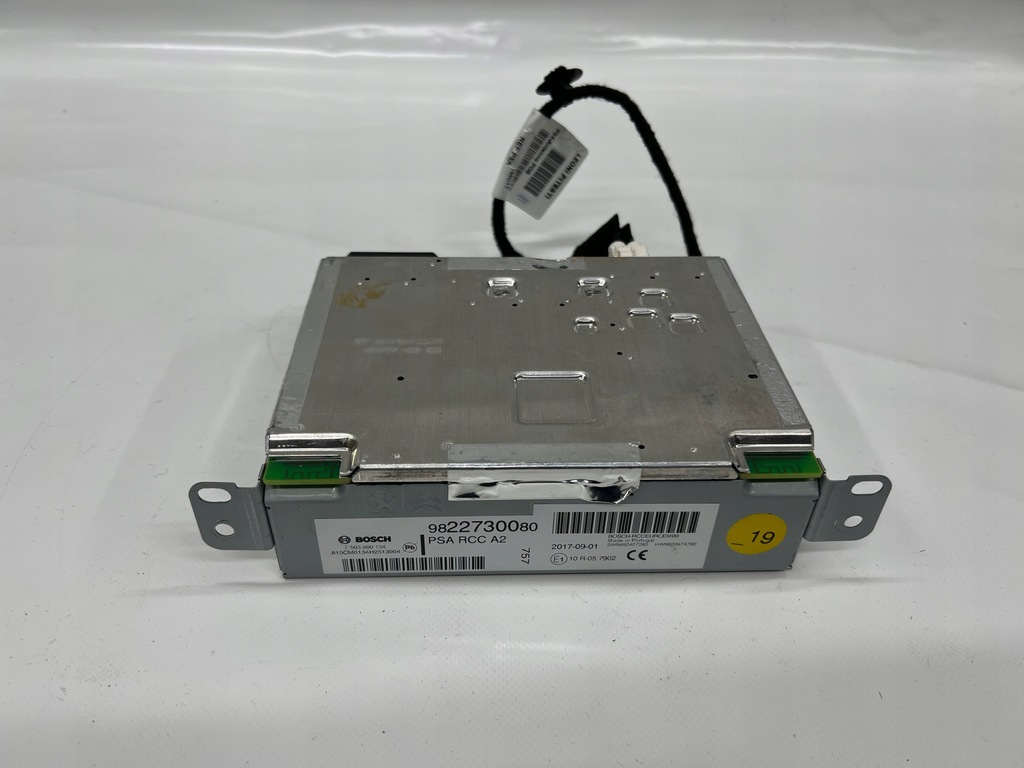 фото №1, Peugeot 2008 3008 радіо 9822730080