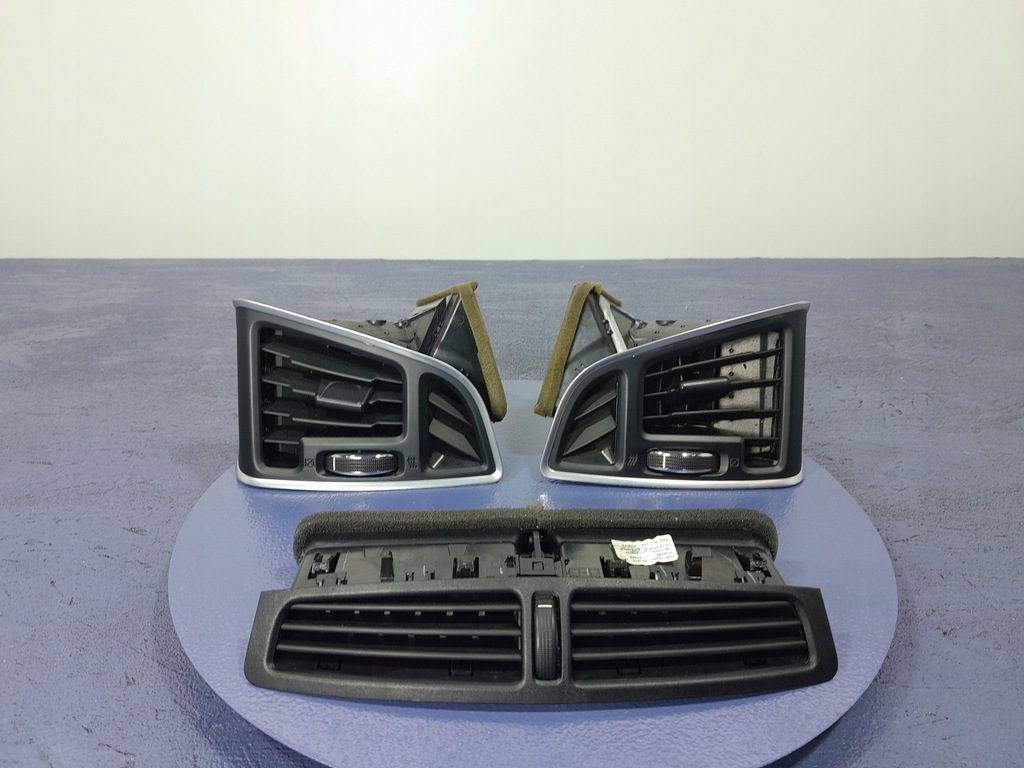 фото №1, Ford kuga mk2 ґрати обдув am51-r018b09-ahw