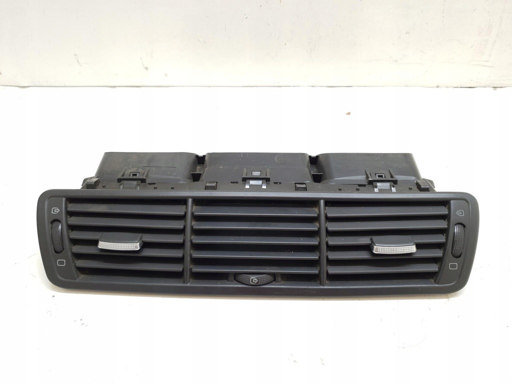 фото №1, Решётка обдув середина lancia phedra