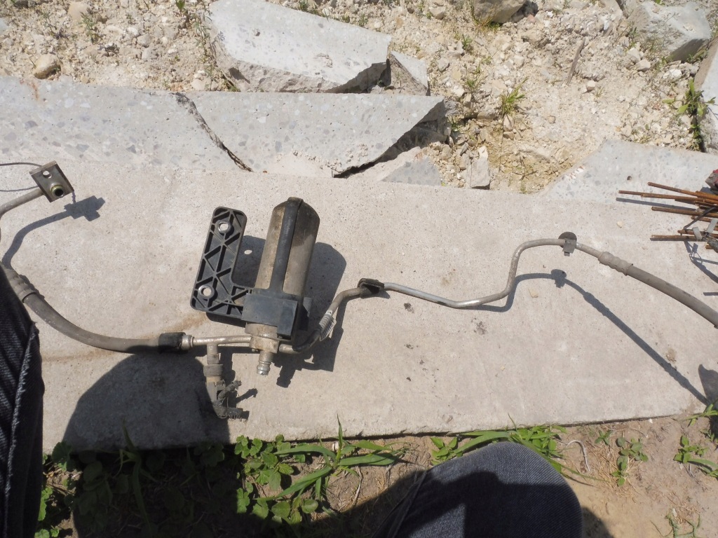 фото №3, Dodge caravan 3.3 v6 трубки кондиционера