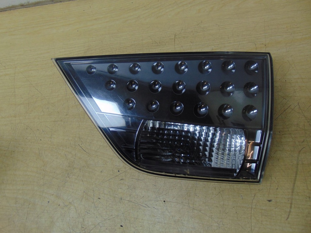 фото №1, Лампа права задня w кришка mitsubishi outlander ii eu