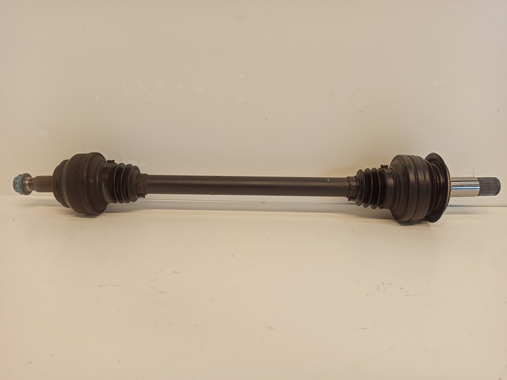 фото №1, Mercedes w205 c350 приводной вал задняя a2053500209