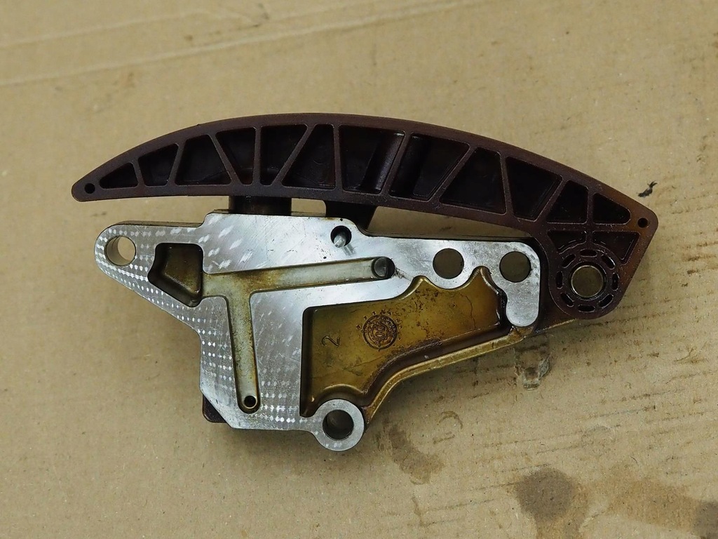 фото №9, Натягувач ланцюга a8 d3 6.0 bht 07d109467g