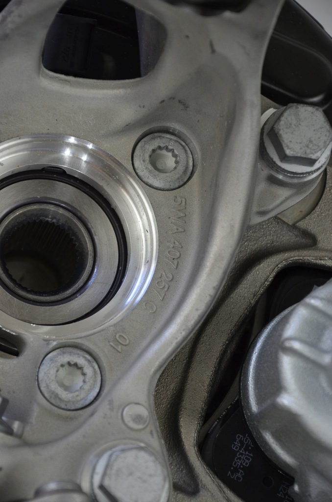 фото №12, Vw golf viii 8 2.0 tdi амортизационная стойка поворотный кулак l+r 5wa407258c / 257c