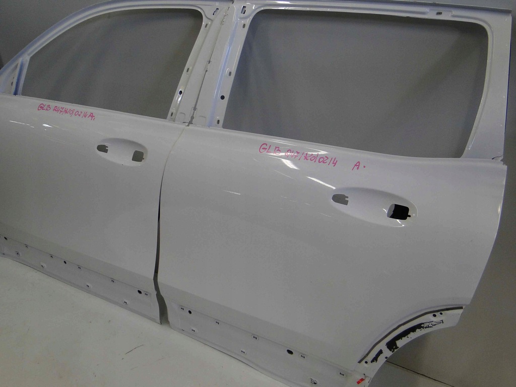 фото №11, Mercedes glb x247 247 дверь задние левая белый