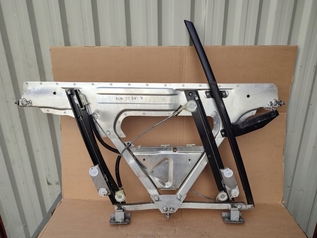 фото №6, Механизм стекло правый перед пассажира audi tt 8n cabrio 8n7837730 europa