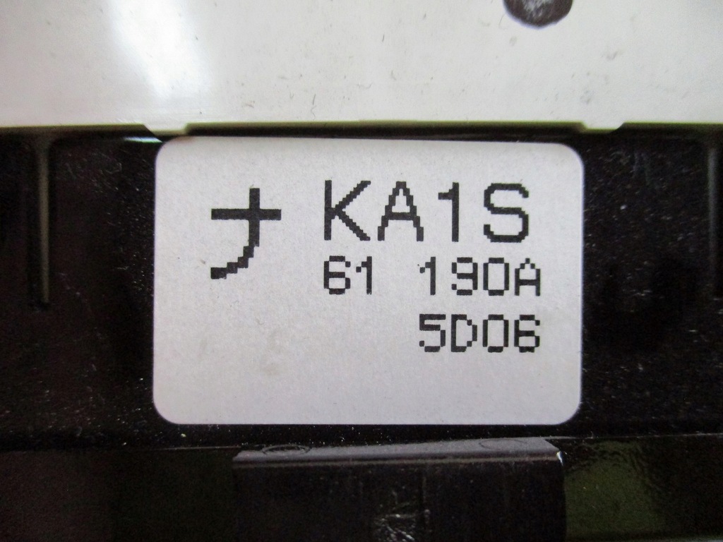 фото №8, Панель кондиціонера climatronic mazda ka1s61190a