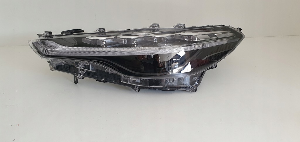 фото №1, Toyota corolla cross xg10 22- лампа full led левая перед