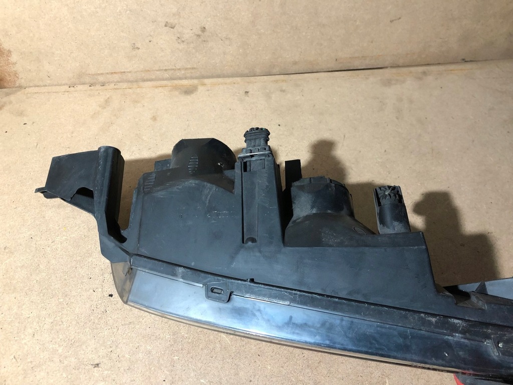 фото №6, Лампа ліва перед lancia y ypsilon 37130748