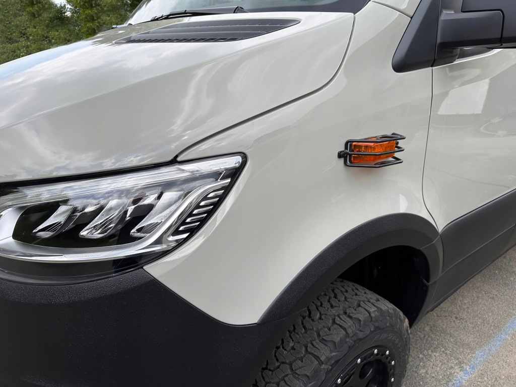 фото №1, Защита рамки na поворотники боковой mercedes sprinter vario unimog vw lt