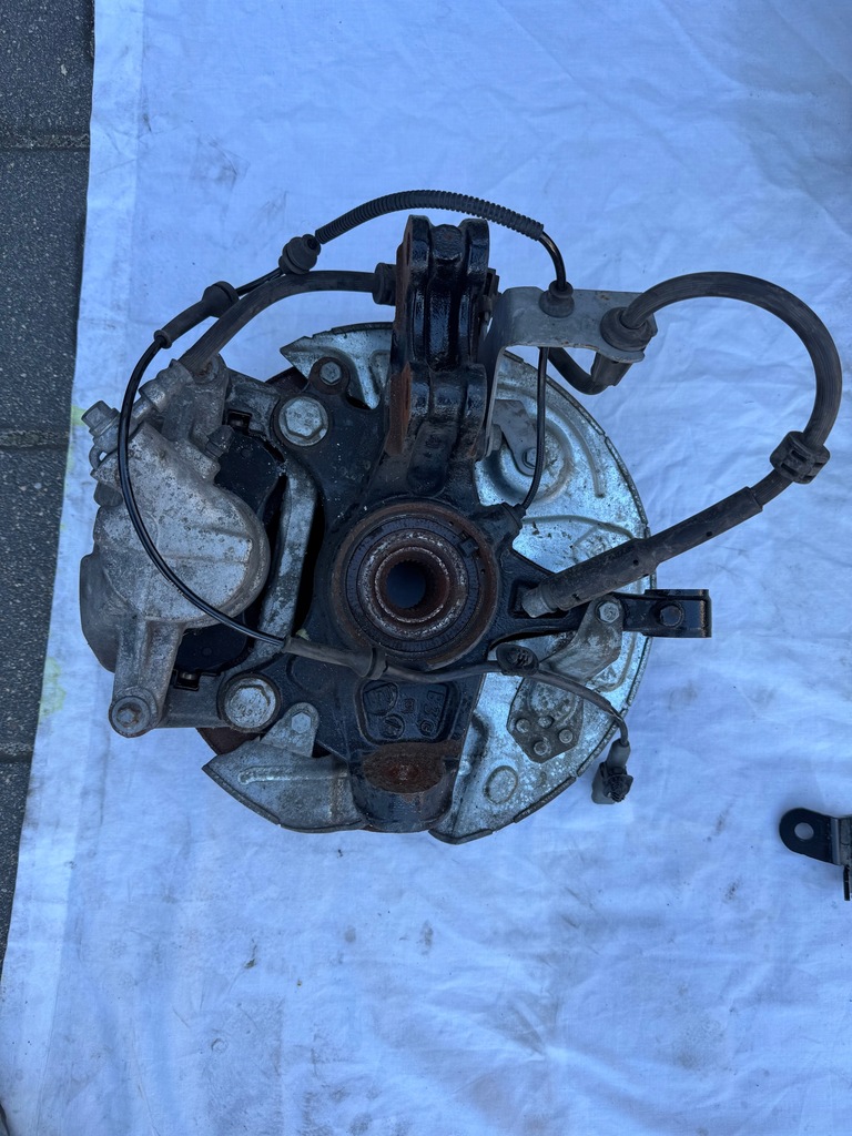 фото №1, Peugeot 308 t10 поворотный кулак правая сторона