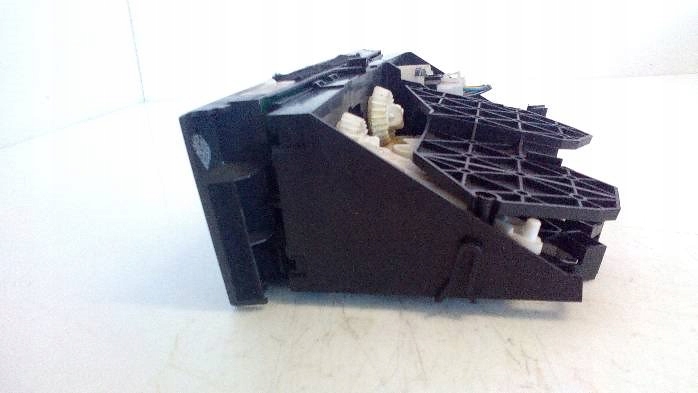 фото №6, Панель обдув i кондиціонера volvo v40 2000r.