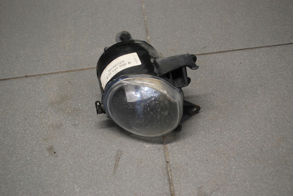 фото №1, Противотуманная фара левый audi a8 d2 4d0941699b