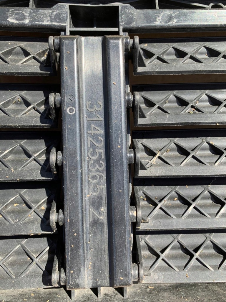 фото №1, Volvo xc60 ii 17- воздуховод воздуха шторка жалюзи