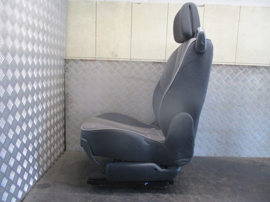 фото №8, Сиденье правый перед renault scenic ii 03-09r