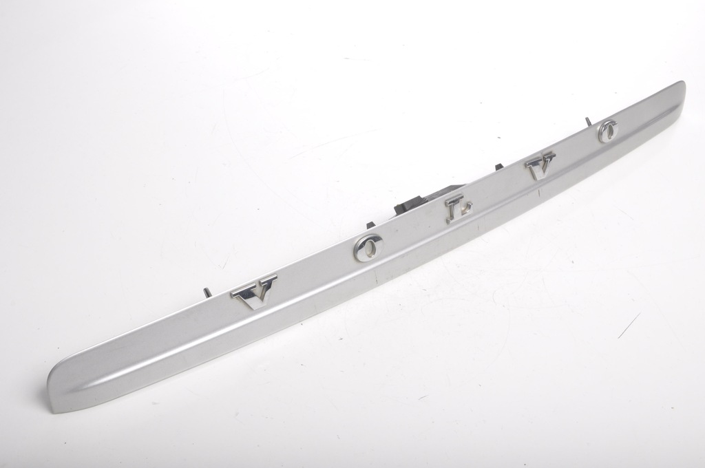 фото №1, Volvo v50 накладка молдинг крышки 426-26