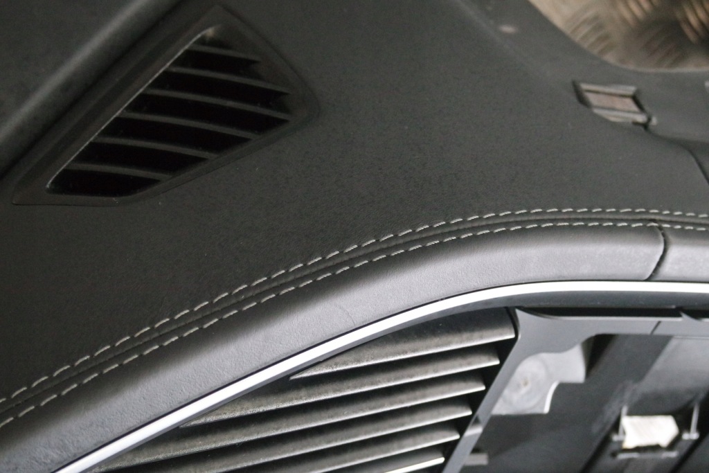 Idealna панель  панель приладів шкіра mercedes w167 102 Оригінал