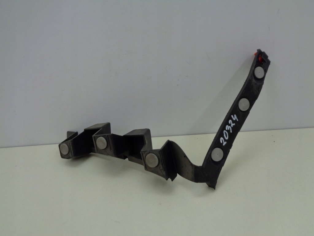 фото №1, Opel corsa d направляющая бампер правый задняя