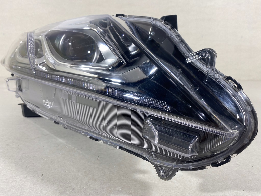 фото №2, Mitsubishi eclipse cross full led лампа правая kpl