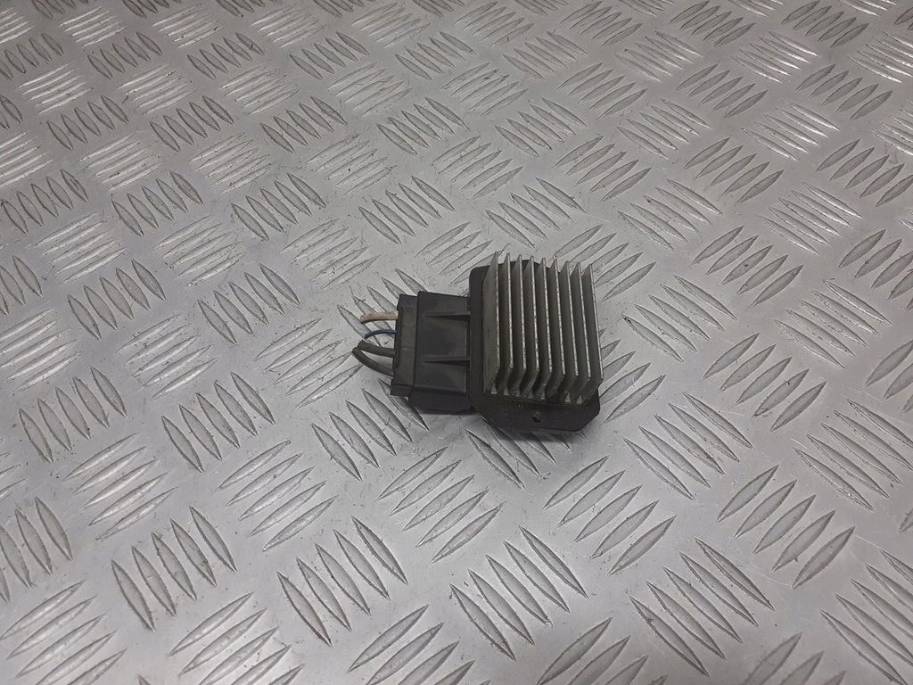 фото №1, Резистор резистор вентилятор toyota corolla e12