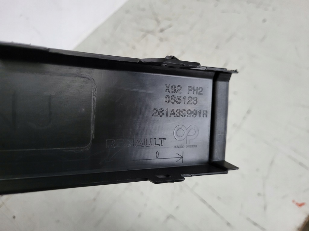 фото №9, Renault trafic iii lift 20- ліва решітка молдинг бампера перед