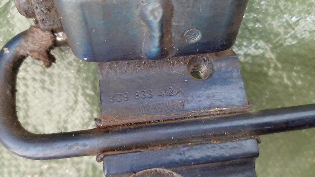 фото №4, Петля двері правий volkswagen passat b6