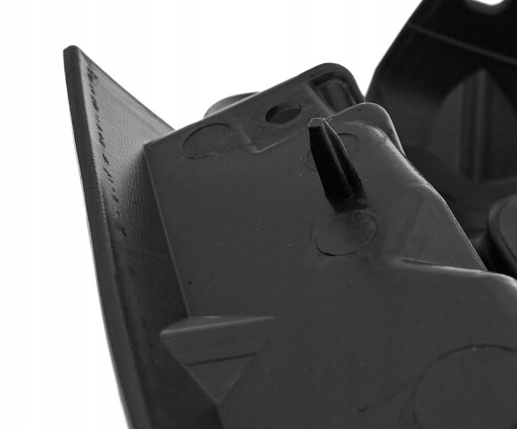 фото №12, Решітка радіатора бампера do dodge charger 2015-2023 68226542aa права чорний