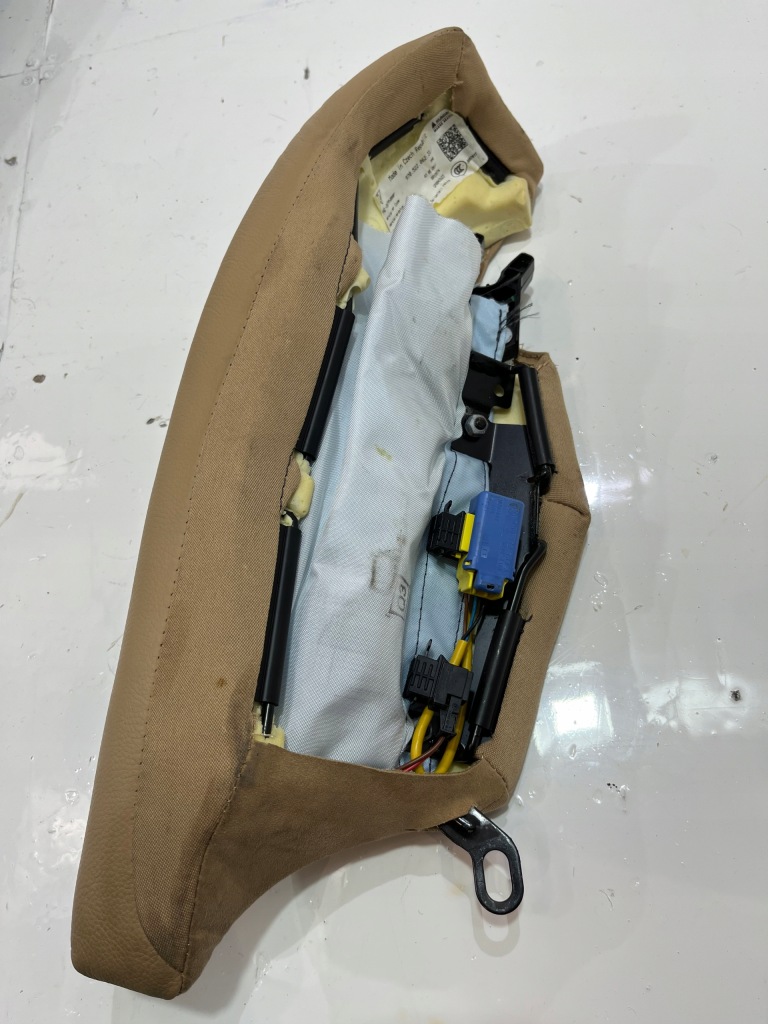 фото №4, Подушка подушка безпеки сидіння правий задня panamera 970