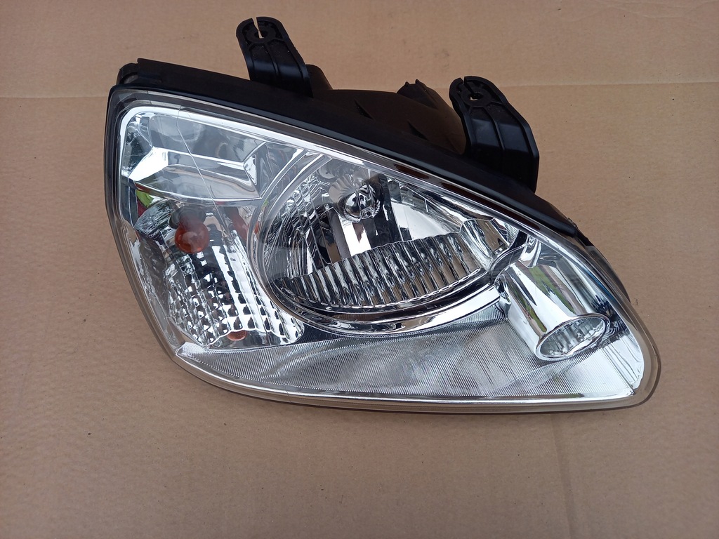 фото №1, Kia carens i лампа передня права фара oryg!