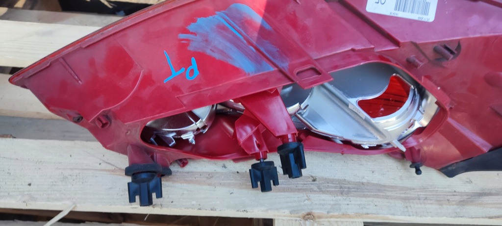 Купить Лампа правый задний  правая задняя w крышка opel insignia a kombi европа 13226857