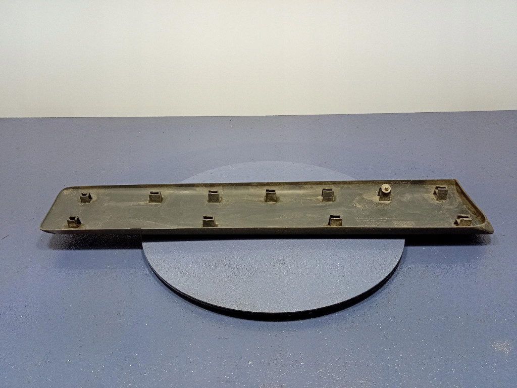 фото №8, Primastar i vivaro a trafic ii нижня молдинг двері правий перед 8200036086