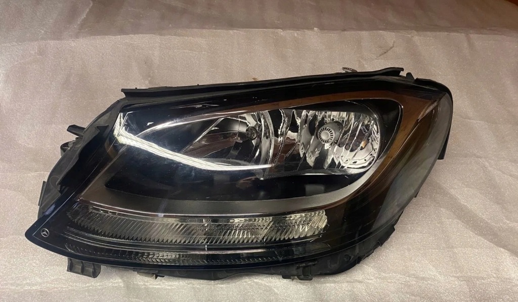 фото №1, Mercedes c-klasa w205 лампа левая 14-