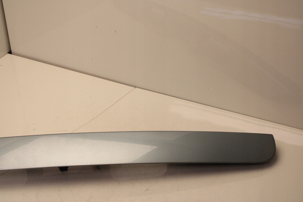 фото №9, Peugeot 5008 i 09r- накладка молдинг крышки багажника kgy