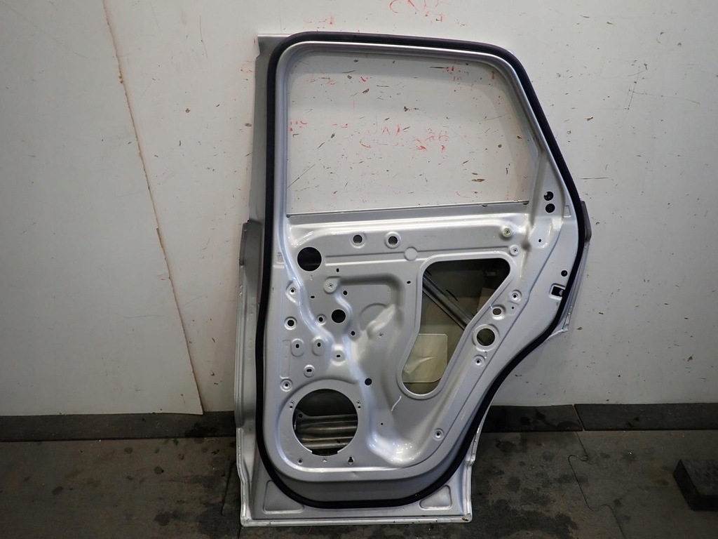 фото №5, Дверь задняя задние правое audi q3 2010-2018 8u