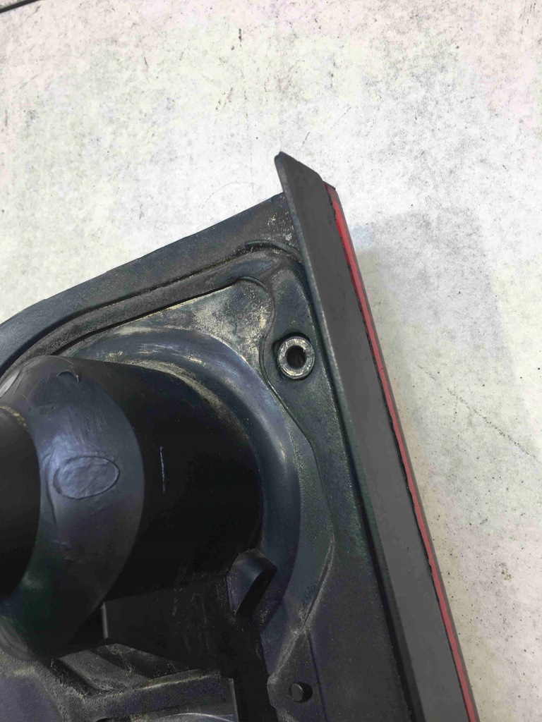 фото №9, Лампа правий задня land rover freelander amr4003