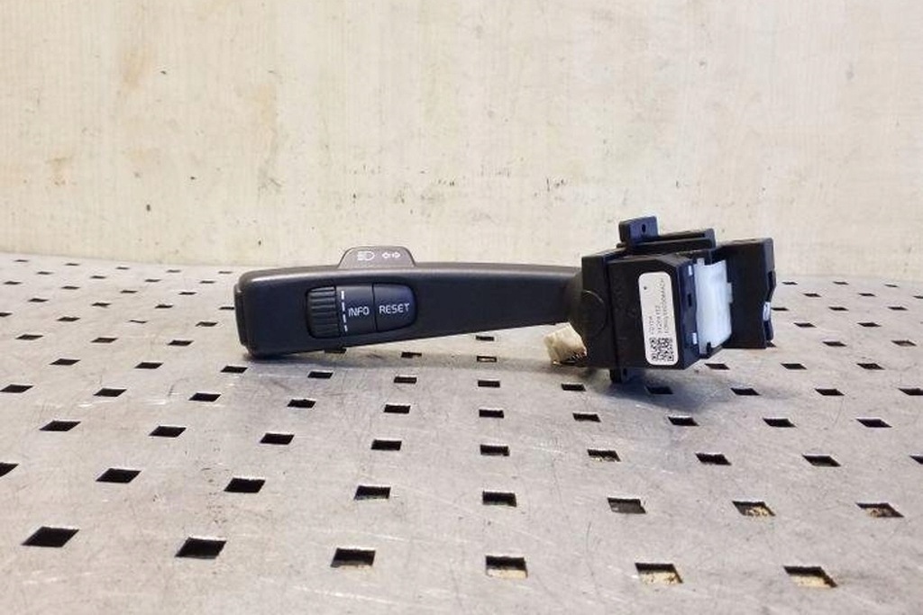 фото №7, Ручка переключения volvo s60 i 31264162 2.0l дизель 120kw 2010