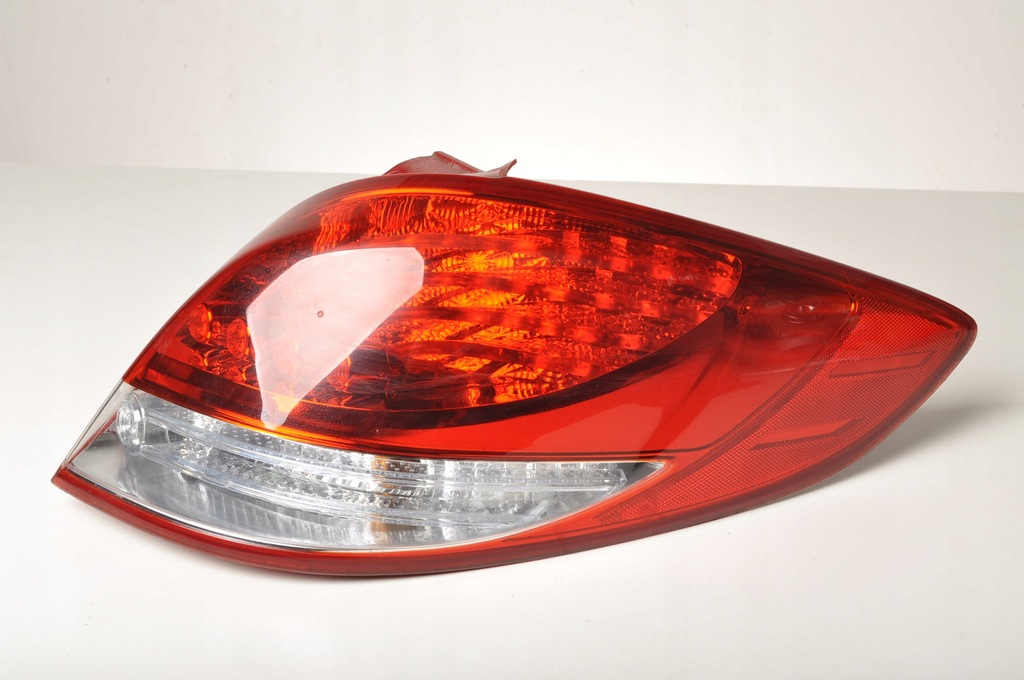фото №1, Hyundai veloster i лампа правая задняя правый задняя led