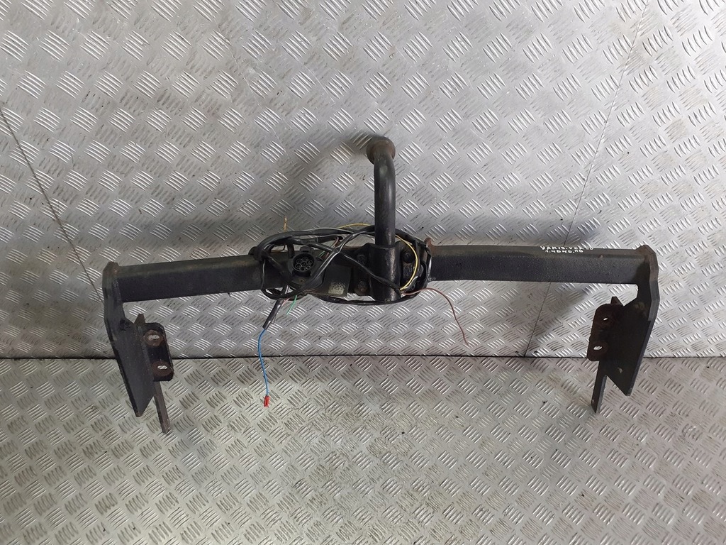 фото №1, Hak буксирувальний toyota yaris verso