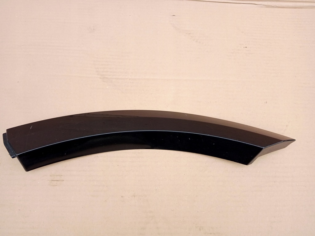 фото №1, Audi q8 rs ліва молдинг двері задня задня