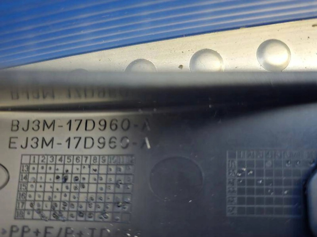 фото №7, Land rover range rover evoque l538 bj3m-17d960-a молдинг zdderzaka заднего