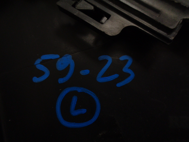 фото №7, Renault captur lift заглушка треугольник крыла левая