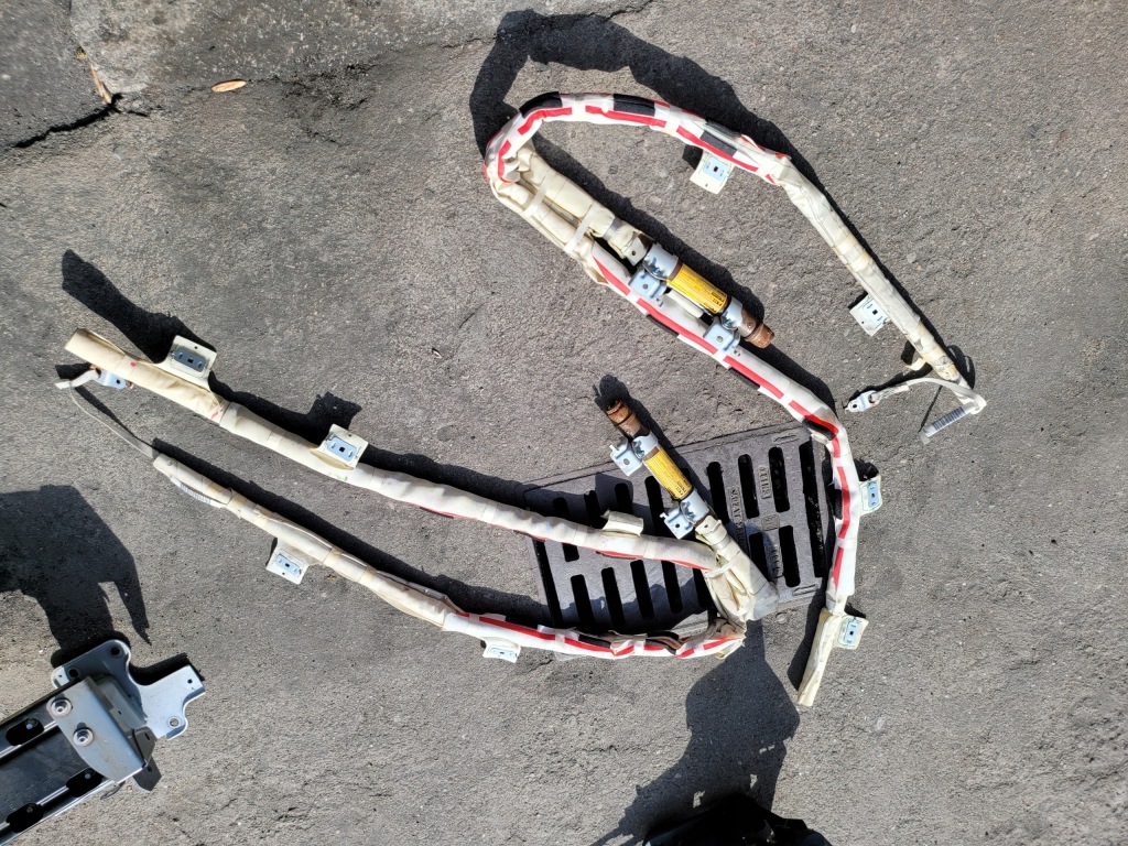 фото №1, Шторка безпеки бічна подушка безпеки ліва toyota rav4 iii