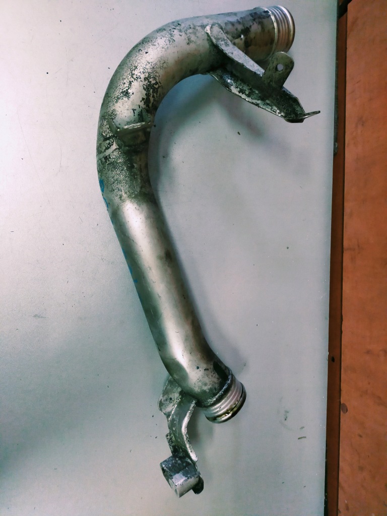 фото №2, Volvo s60 ii 2.0 t труба інтеркулер 31657736