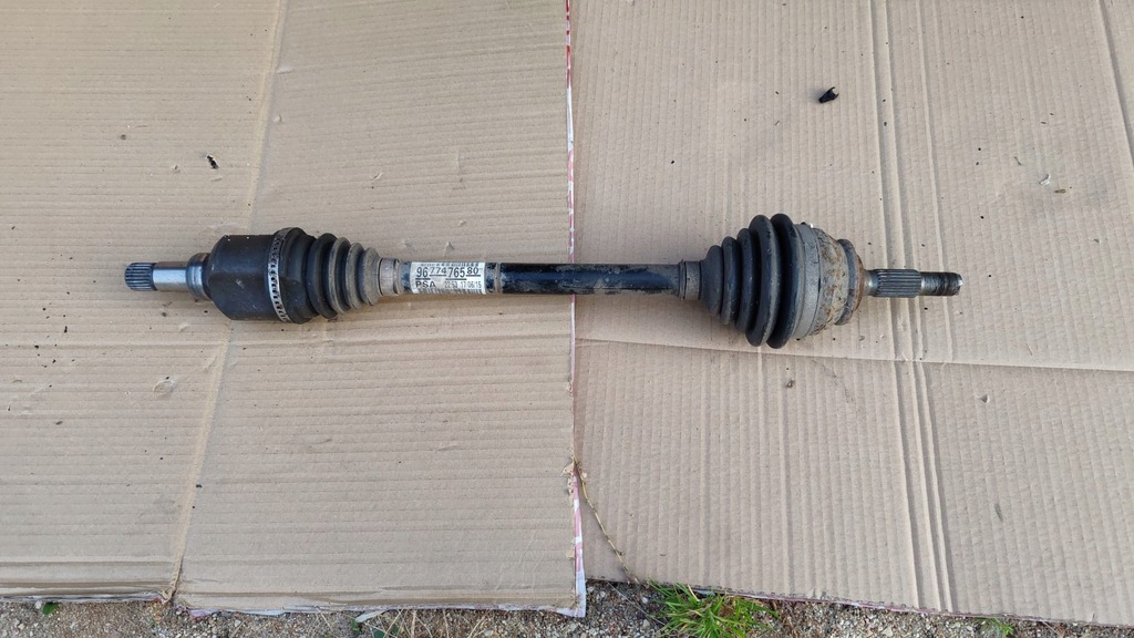 фото №1, Приводной вал левый перед citroen c3 iii 9677476580