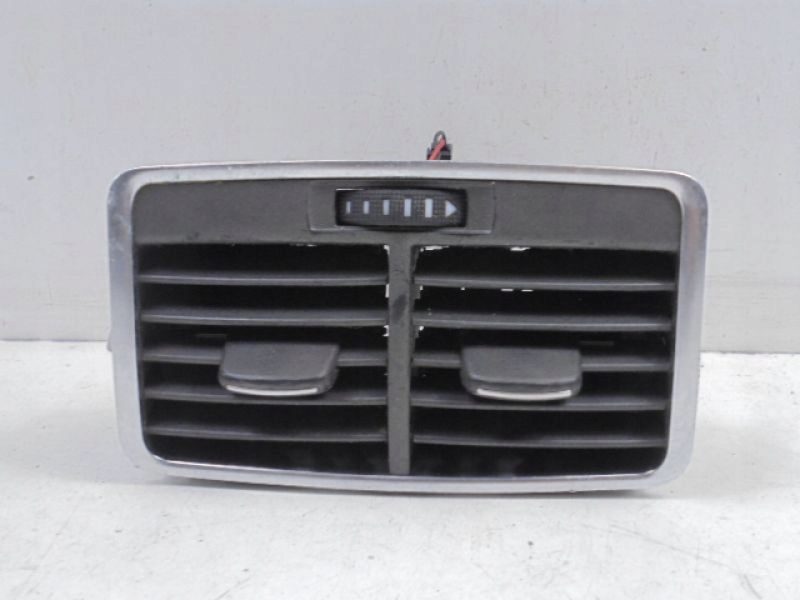 фото №8, Audi a6 c6 воздуховод воздуха решётка 4f0819203