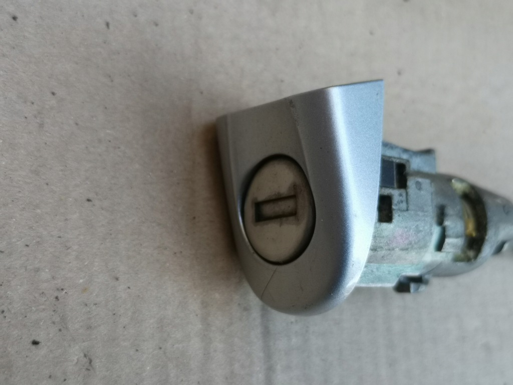 фото №2, Вкладка замок дверь vw eos правая 1q0837168a