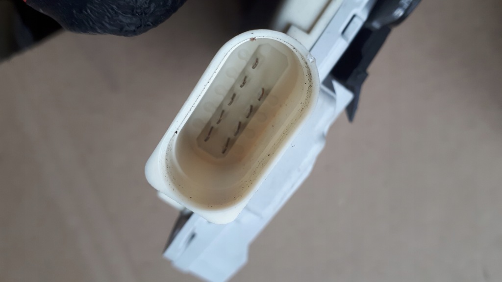 фото №5, Audi оригинальный номер 4g0839015a